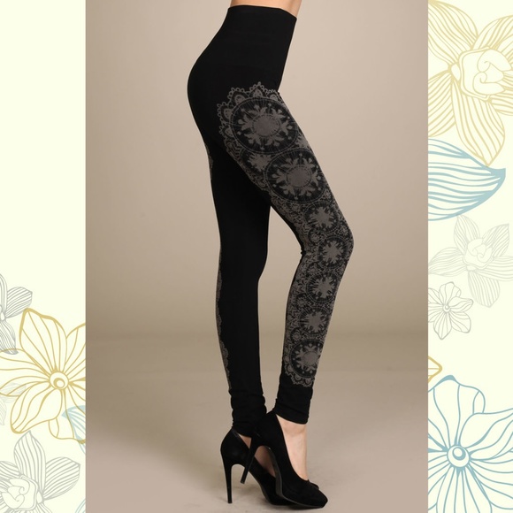 M.rena Pants - M.rena print leggings